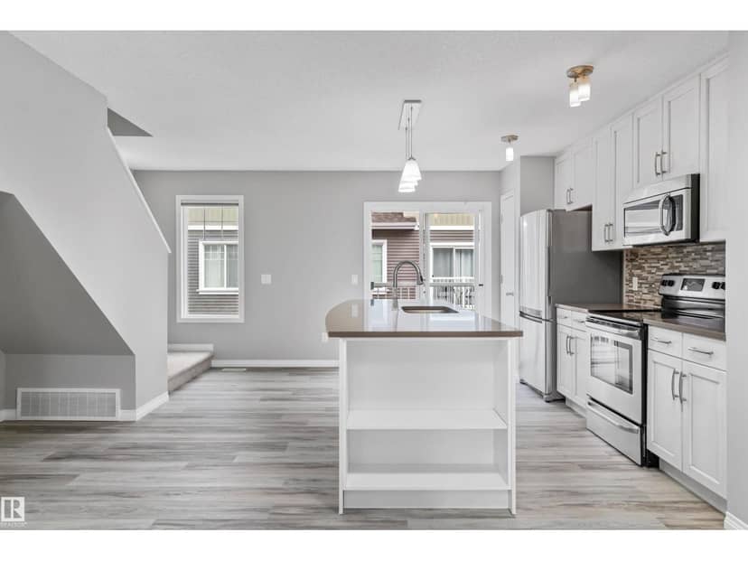 #98 4050 Savaryn Dr SW — photo 17 of 40