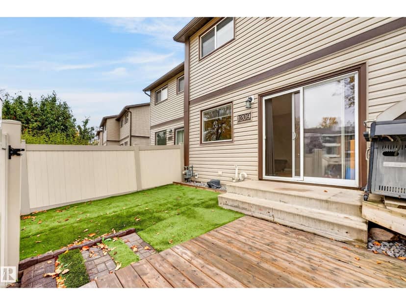 1209 Hooke Rd NW — photo 10 of 40