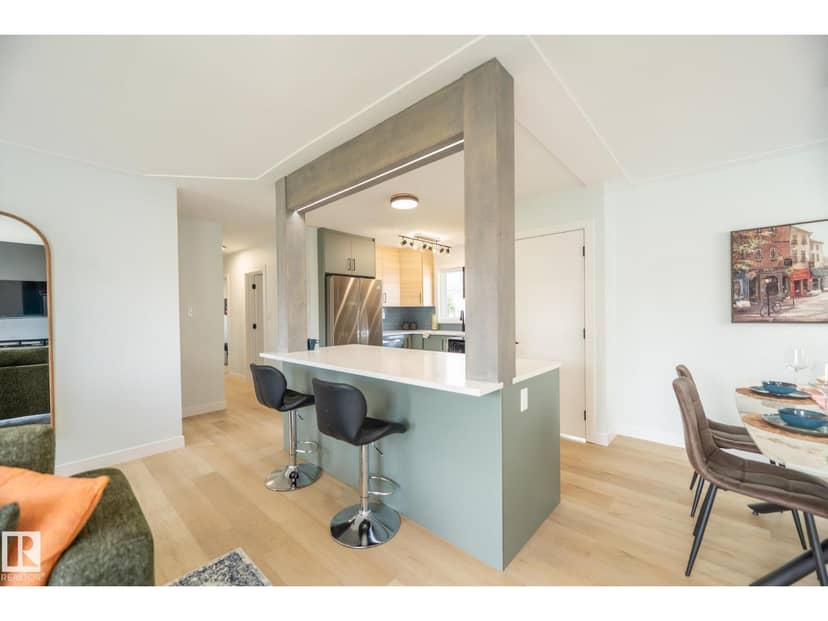 16136 109A AV NW — photo 10 of 40