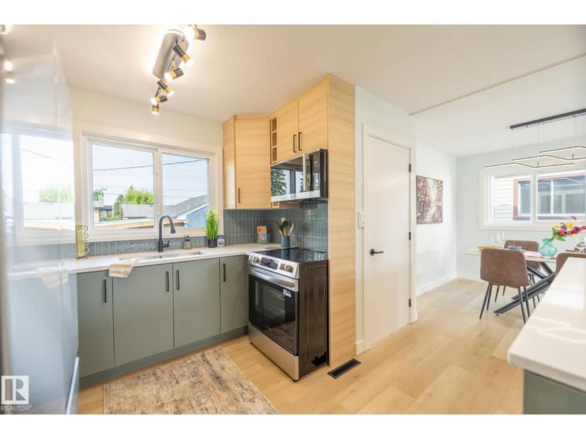 16136 109A AV NW — photo 11 of 40
