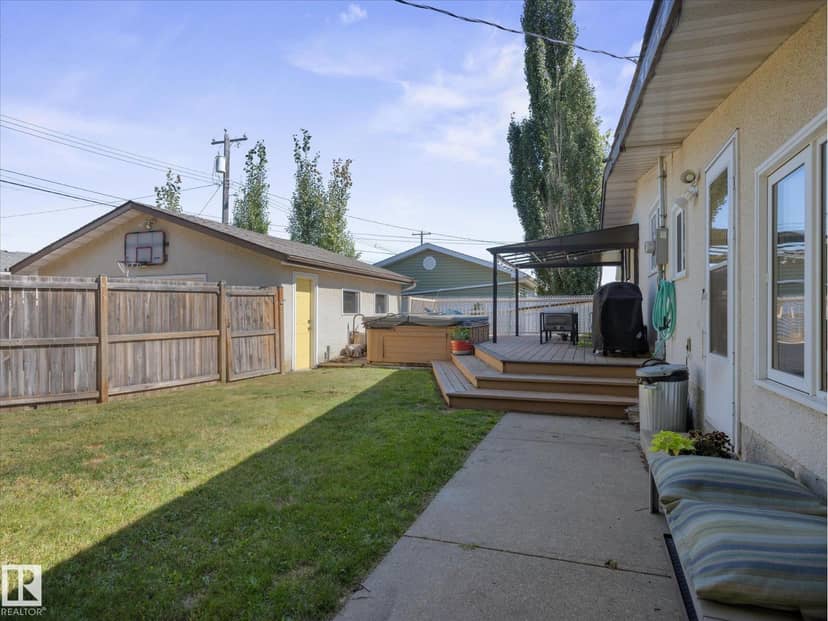 6804 94A AV NW — photo 36 of 40