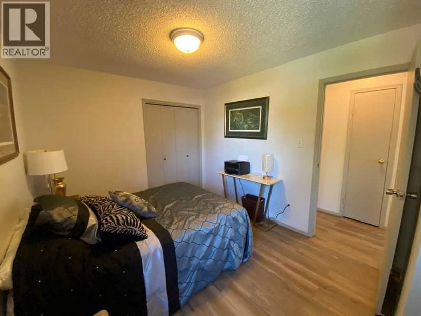 3 Lake Bevan Drive E — photo 18 of 40