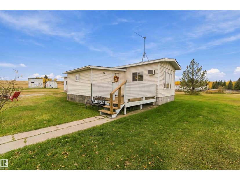 31, 23319 Twp Rd 572, Rural Sturgeon County, photo 2