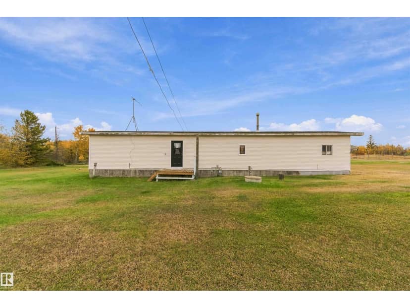 31, 23319 Twp Rd 572 — photo 33 of 40
