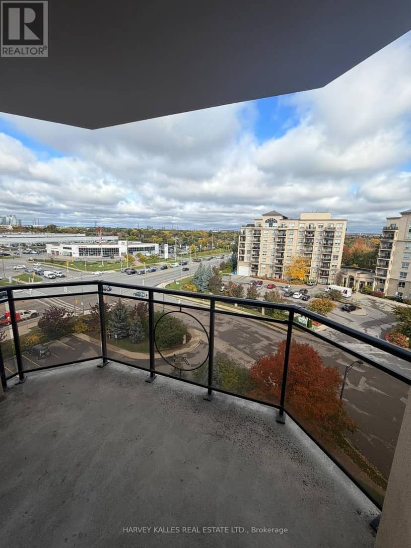 704 - 1 Maison Parc Court — photo 10 of 12