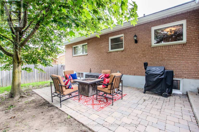 27 Tower Crescent — photo 28 of 38