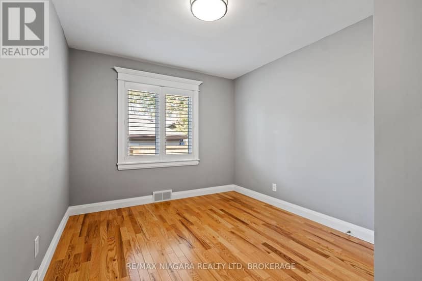 9 Ghent Street — photo 14 of 39