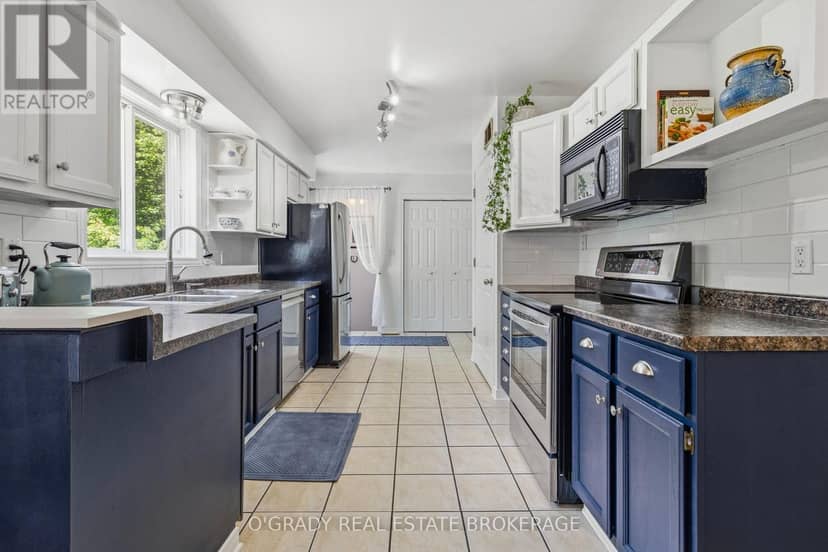 144 Osborne Road — photo 14 of 40