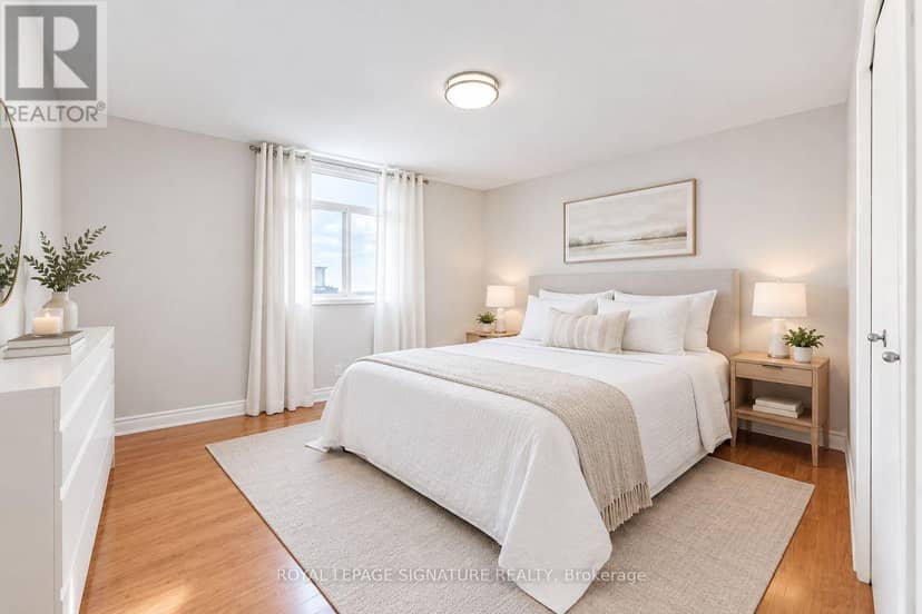 402 - 5 Frith Road — photo 13 of 17