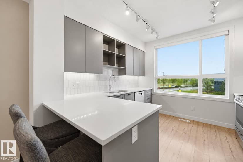 #5 100 Jensen Lakes Bv — photo 19 of 40