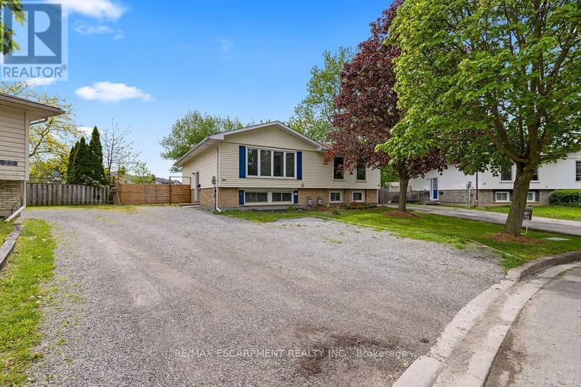 24 Tara Crescent, Thorold