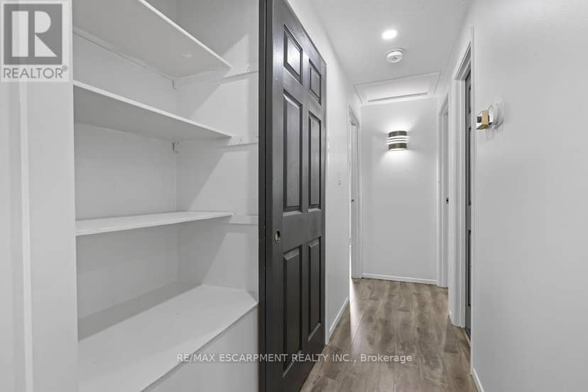 24 Tara Crescent — photo 24 of 40