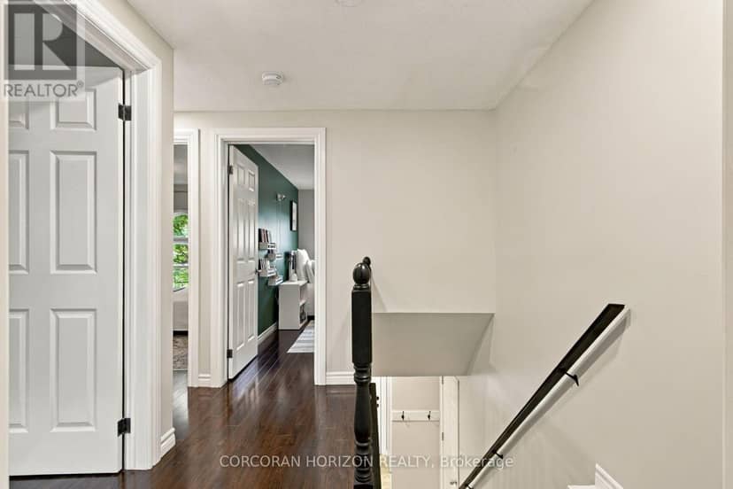11 Sandalwood Drive — photo 16 of 38