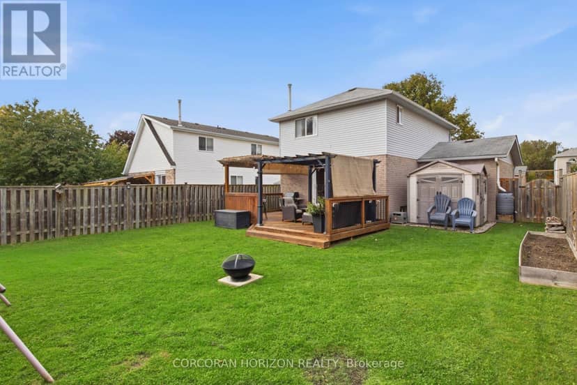 11 Sandalwood Drive — photo 36 of 38