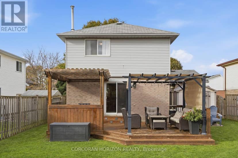 11 Sandalwood Drive — photo 37 of 38