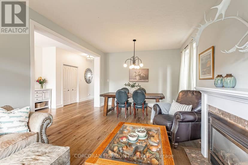 312 Schooner Crescent — photo 9 of 40