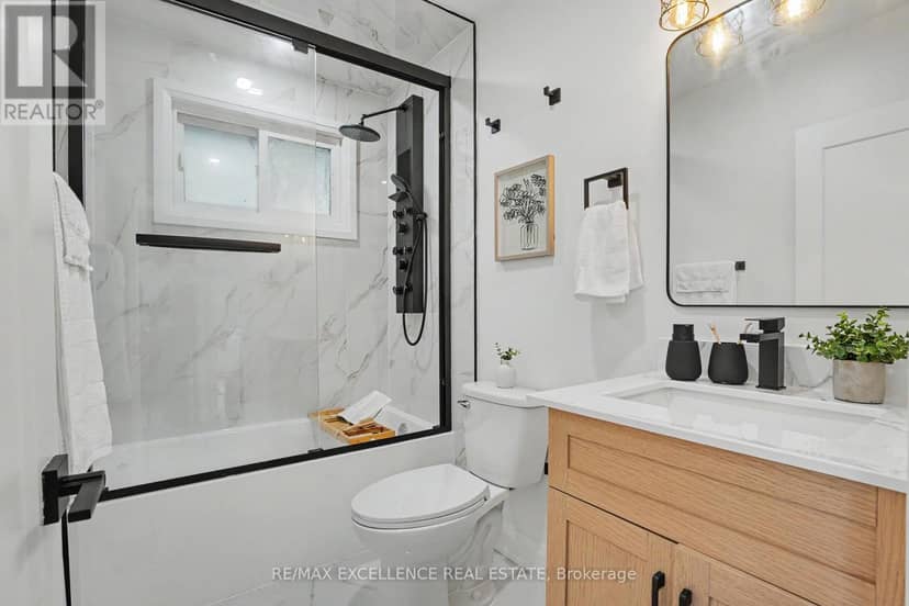 311 East 14th Street — photo 20 of 40
