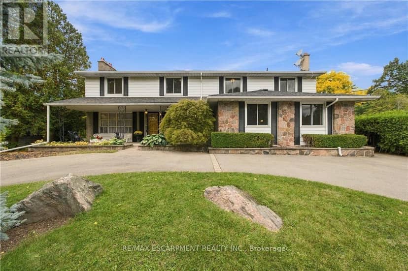 24 West 32nd Street, Hamilton