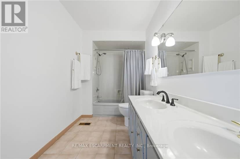 24 West 32nd Street — photo 24 of 38