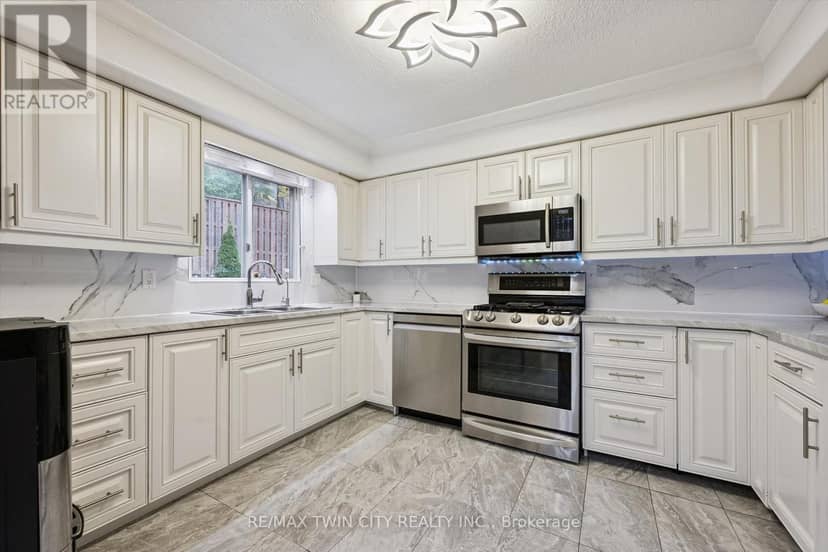 326 Manchester Road — photo 11 of 31