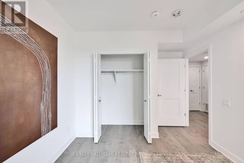 2306 - 180 George Street — photo 10 of 40