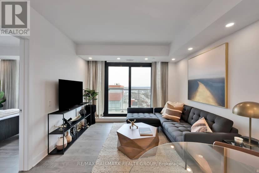 2306 - 180 George Street — photo 18 of 40