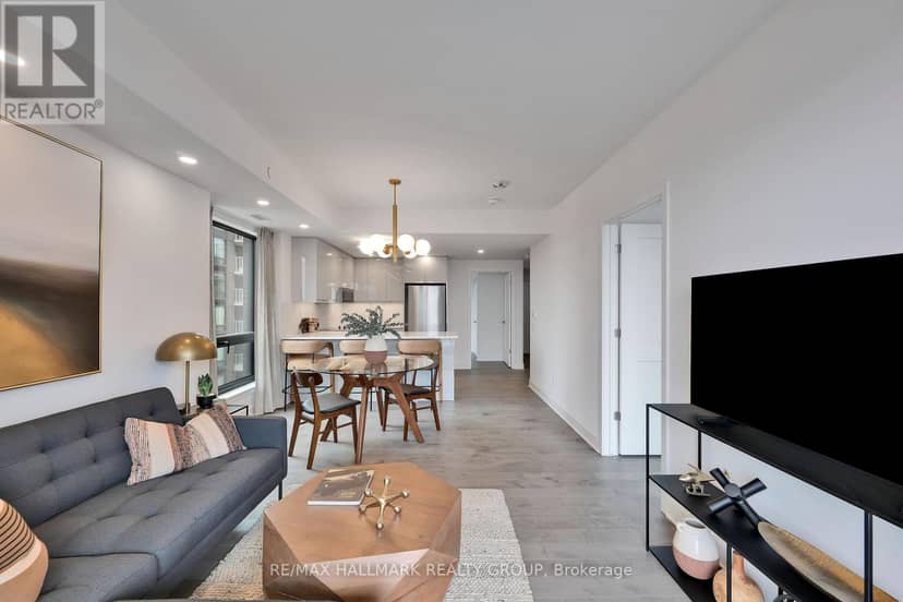 2306 - 180 George Street — photo 21 of 40