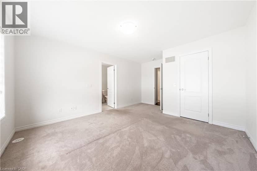 391 ATHABASCA Common — photo 23 of 40