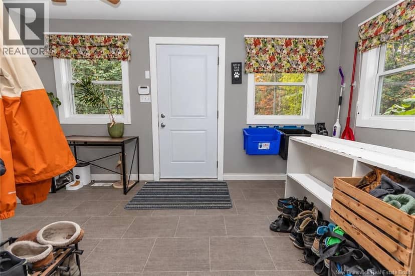 660 Philip Street — photo 23 of 24