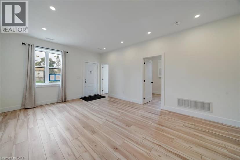 781 OLIVA Street — photo 6 of 33