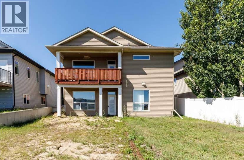 77 Alderwood Close, Blackfalds, photo 2