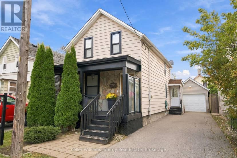 123 Barrie Avenue, Oshawa