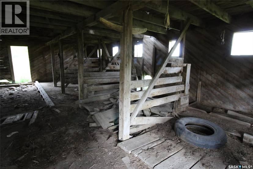 Bone Creek Homestead — photo 3 of 25