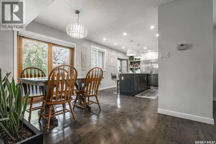 258 AE Adams CRESCENT — photo 16 of 40