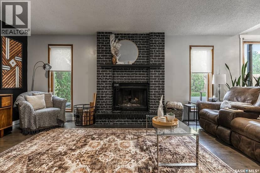 258 AE Adams CRESCENT — photo 18 of 40