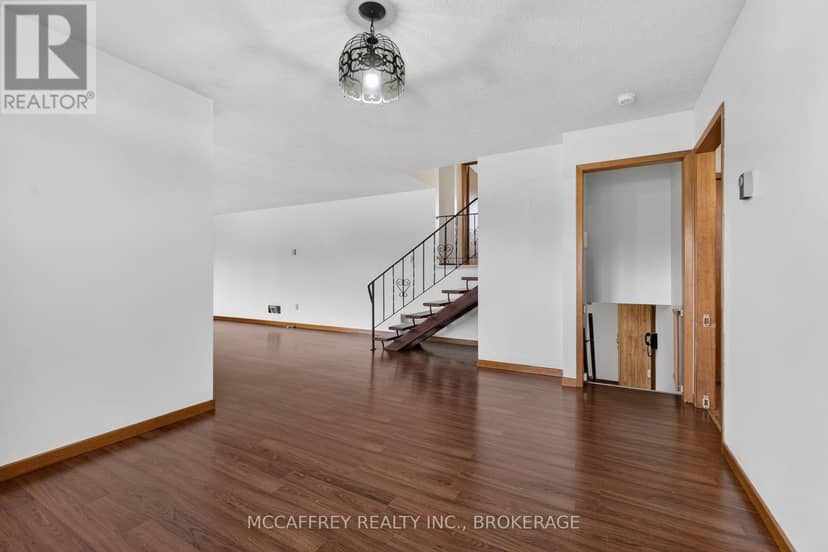 2572 County Rd 1 E — photo 11 of 40