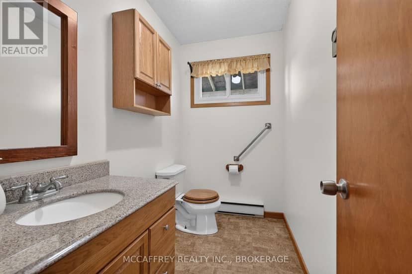 2572 County Rd 1 E — photo 15 of 40