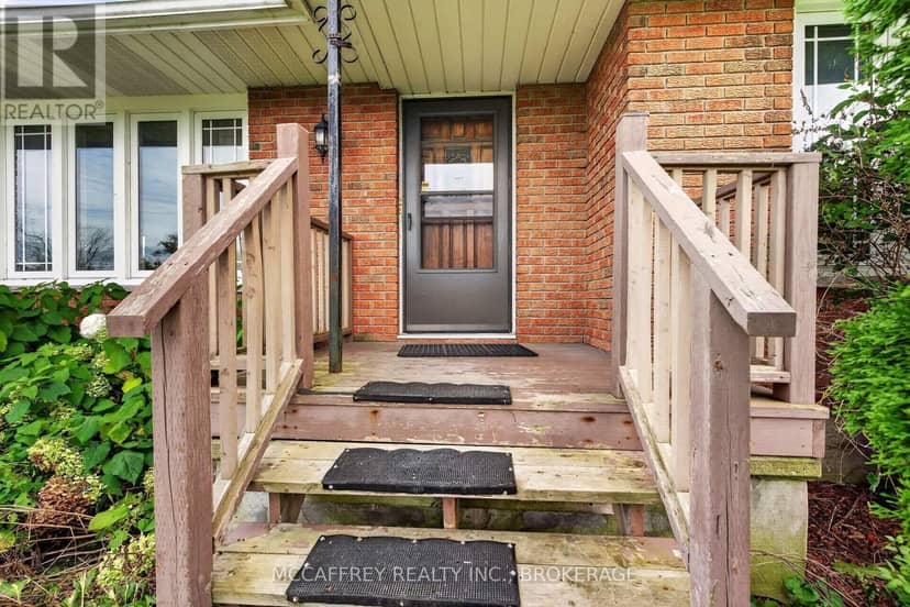 2572 County Rd 1 E, Stone Mills, photo 3