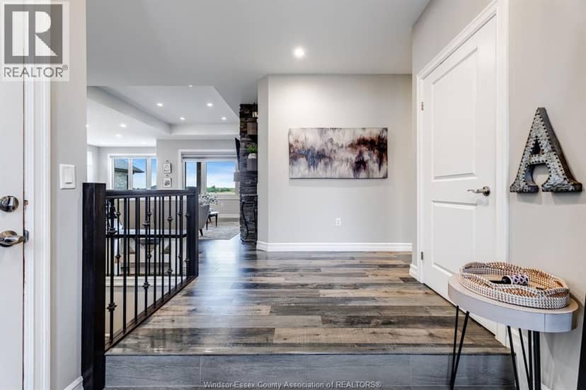 221 Bernath STREET, Kingsville, photo 3