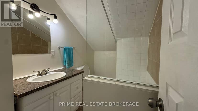 121 Boullee Street — photo 9 of 16