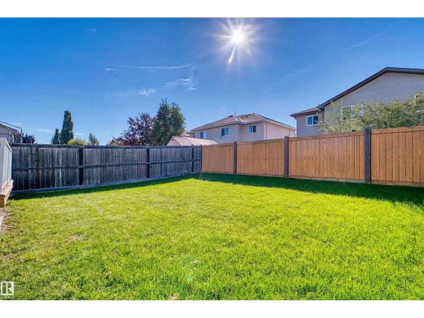 22 Norton Av — photo 20 of 33