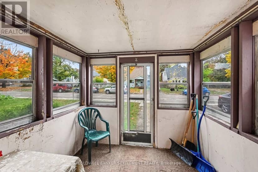12 Cockburn Street — photo 10 of 32