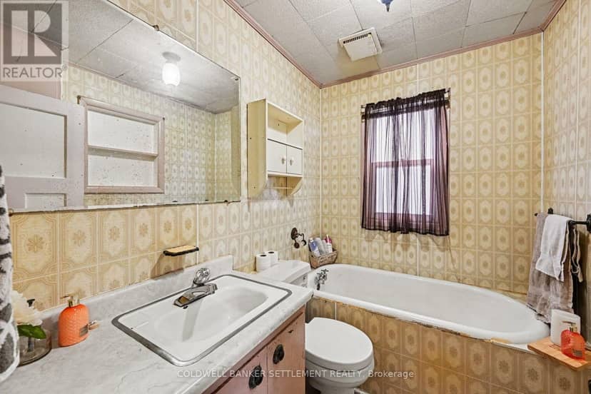 12 Cockburn Street — photo 22 of 32
