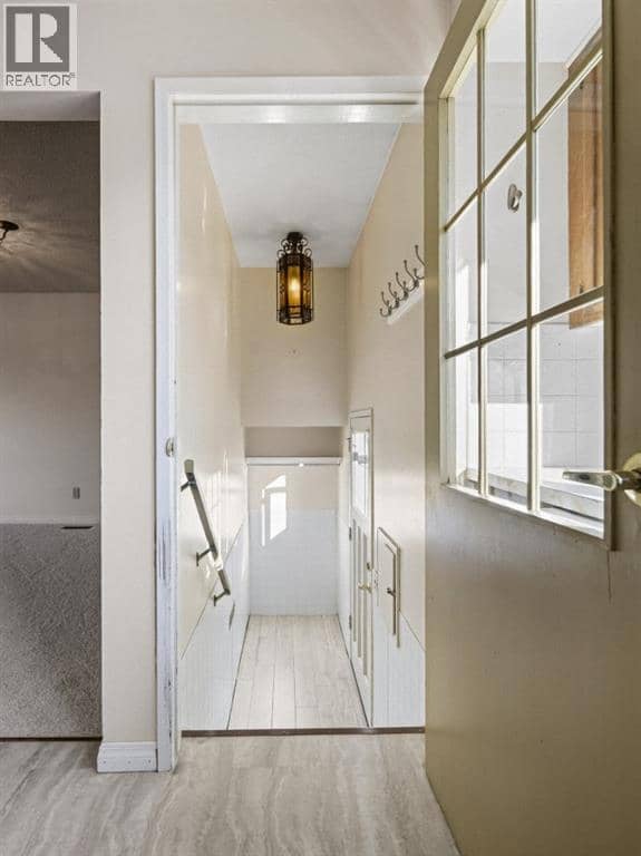 1219 Hunterquay Hill NW — photo 21 of 40