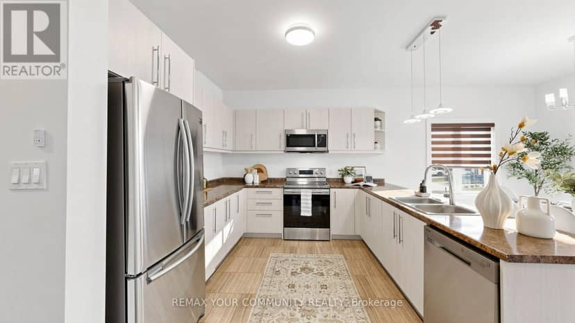 2607 Sheffield Boulevard — photo 15 of 40