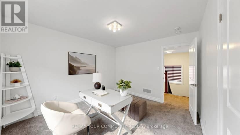 2607 Sheffield Boulevard — photo 37 of 40