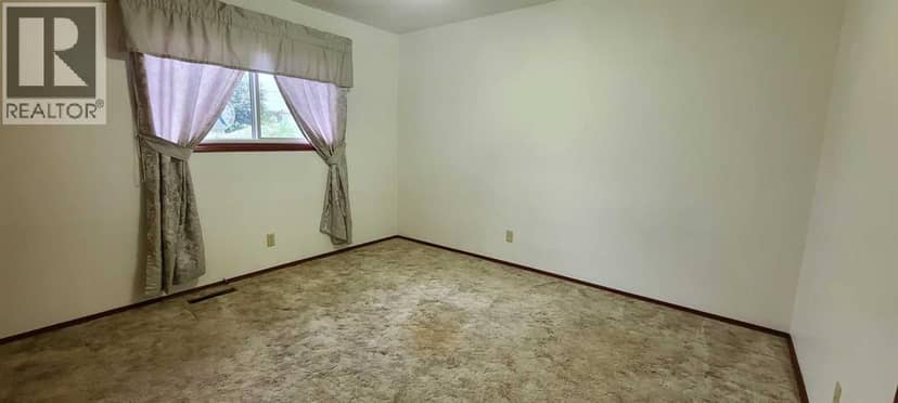 4820 53 Avenue, Grimshaw, photo 7