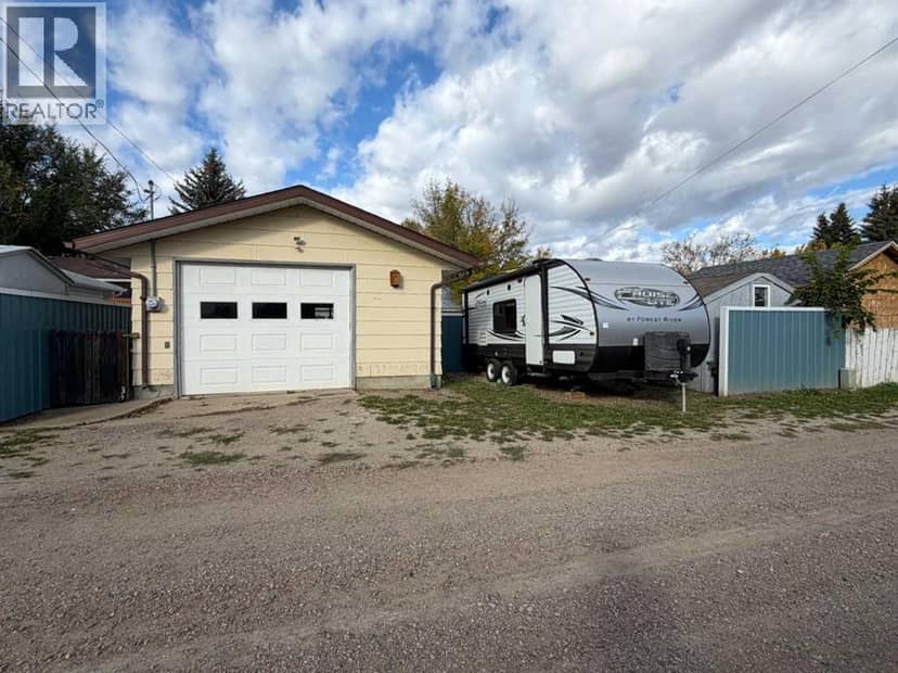 5303 55 Street, Taber, photo 5