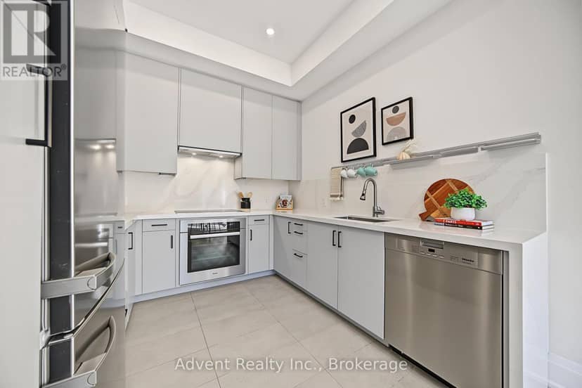 3 - 18 Greenbriar Road — photo 14 of 40