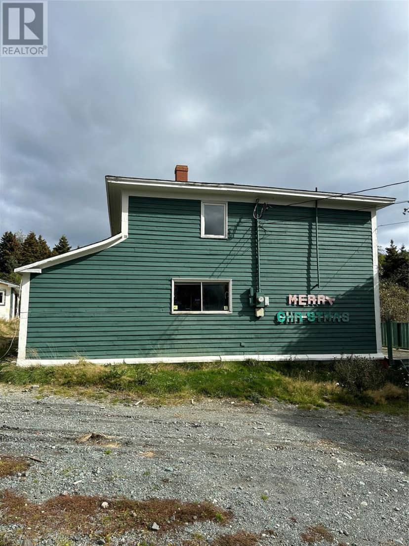 136-138 Farm Road — photo 9 of 9